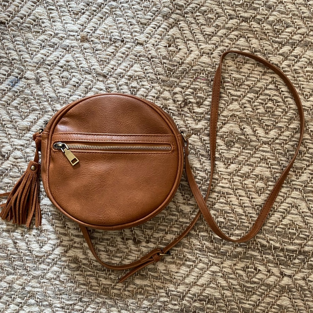 *SOLD MERCARI* Antil Kraft circular shoulder bag